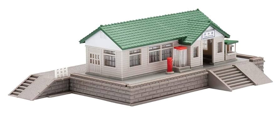 TOMIX 4202 N Gauge Wooden Station Building Set, Green, Model